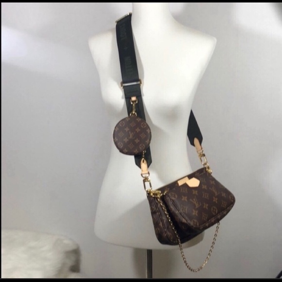 LOUIS VUITTON Multi Pochette Accessoires - Picture 3 of 10